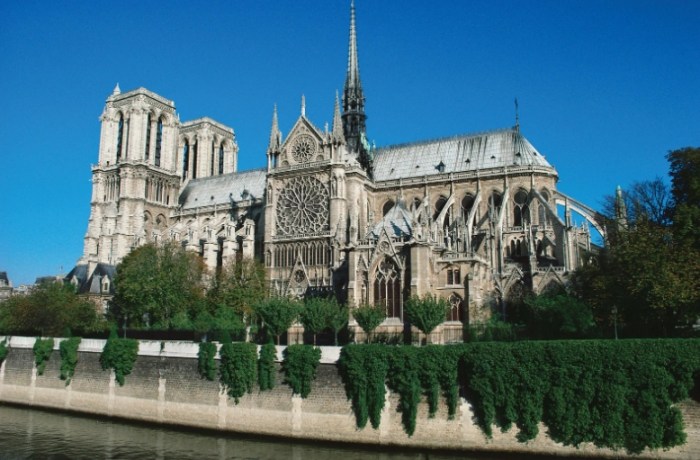 Notre-Dame de Paris tickets Notre-Dame de Paris tickets