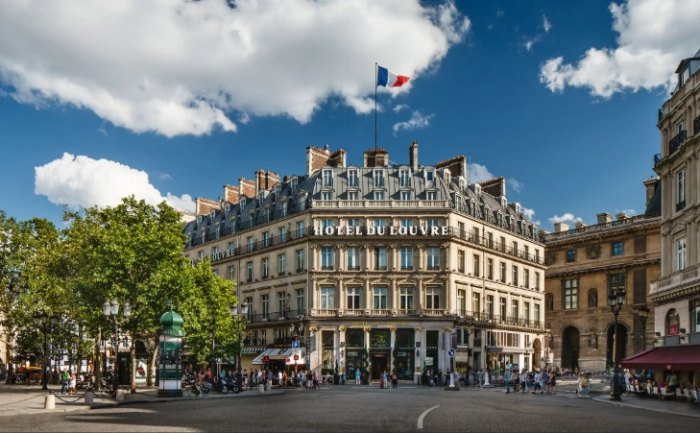 Top Hotels Near the Louvre Museum Top Hotels Near the Louvre Museum