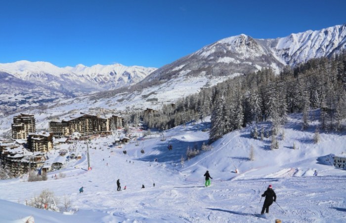 French Alps ski resorts map